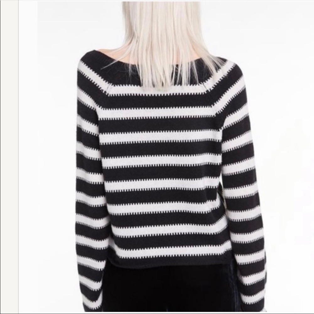 🔥WILDFOX🔥LEANNE DISTRESSED BLACK & WHITE SWEATER LARGE NWT - Picture 3 of 5